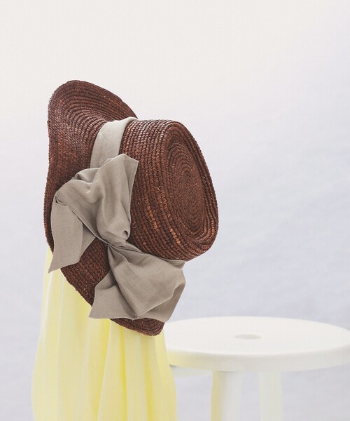 Ray BEAMS（レイビームス）の「【別注】CONTROL FREAK / ラフィア リボン ハット（ハット・レディース・ブラウン/ナチュラル・ONE SIZE）」の2枚目の写真