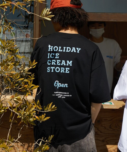 FREAK'S STORE（フリークスストア）の「限定展開 HOLIDAY ICECREAM×FREAK'S STORE 別注 ビッグシルエット バックプリント クルーネック Tシャツ（Tシャツ/カットソー・メンズ・ホワイト/ピンク/ブラック/イエロー・SMALL/MEDIUM/LARGE）」の16枚目の写真