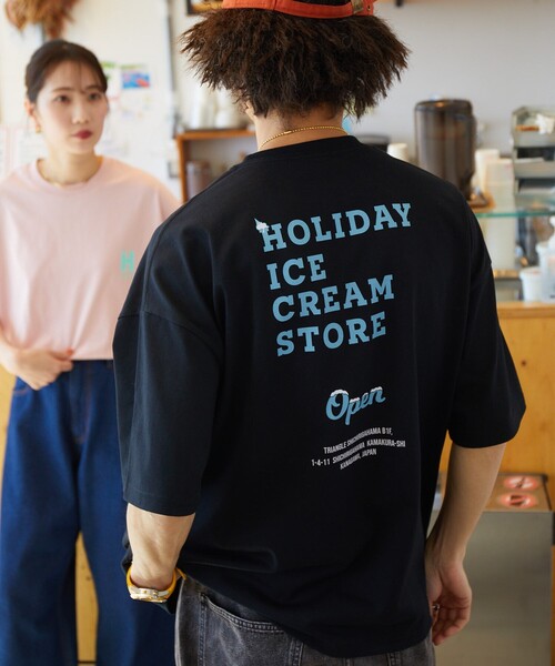 FREAK'S STORE（フリークスストア）の「限定展開 HOLIDAY ICECREAM×FREAK'S STORE 別注 ビッグシルエット バックプリント クルーネック Tシャツ（Tシャツ/カットソー・メンズ・ホワイト/ピンク/ブラック/イエロー・SMALL/MEDIUM/LARGE）」の18枚目の写真
