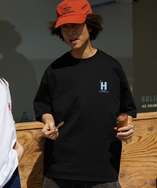 FREAK'S STORE（フリークスストア）の「限定展開 HOLIDAY ICECREAM×FREAK'S STORE 別注 ビッグシルエット バックプリント クルーネック Tシャツ（Tシャツ/カットソー・メンズ・ホワイト/ピンク/ブラック/イエロー・SMALL/MEDIUM/LARGE）」の22枚目の写真