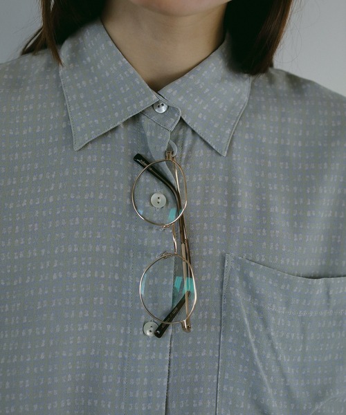 MANOF(マノフ)の「BLUR PATTERN SHIRT(シャツ/ブラウス・レディース・ブルー/ベージュ・FREE)」の18枚目の写真
