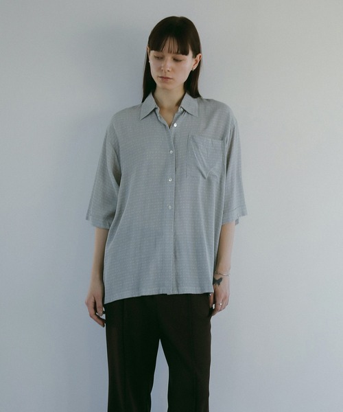 MANOF(マノフ)の「BLUR PATTERN SHIRT(シャツ/ブラウス・レディース・ブルー/ベージュ・FREE)」の11枚目の写真