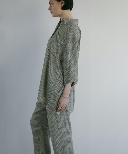 MANOF(マノフ)の「BLUR PATTERN SHIRT(シャツ/ブラウス・レディース・ブルー/ベージュ・FREE)」の7枚目の写真