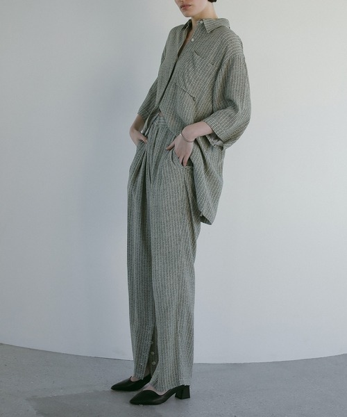 MANOF(マノフ)の「BLUR PATTERN SHIRT(シャツ/ブラウス・レディース・ブルー/ベージュ・FREE)」の5枚目の写真