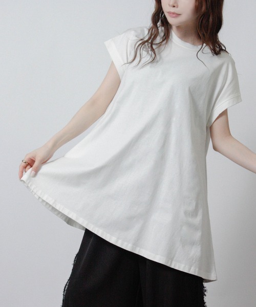 Social GIRL(ソーシャルガール)の「接触冷感フレアチュニック フレンチスリーブ 半袖Tシャツ(Tシャツ/カットソー・レディース・ブラック/グレイッシュベージュ/ブルー/オフホワイト/チャコール・M)」の2枚目の写真