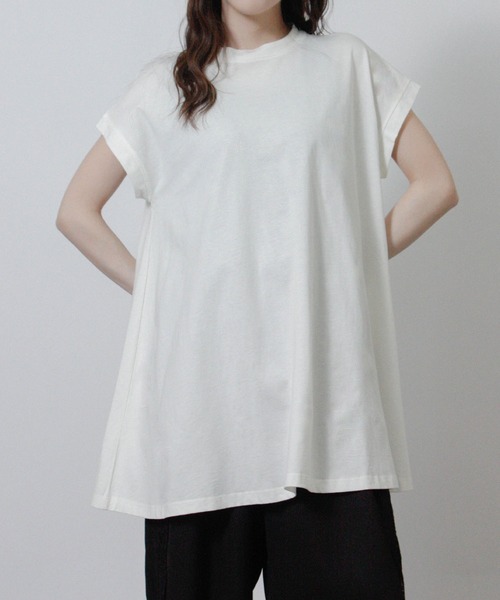 Social GIRL(ソーシャルガール)の「接触冷感フレアチュニック フレンチスリーブ 半袖Tシャツ(Tシャツ/カットソー・レディース・ブラック/グレイッシュベージュ/ブルー/オフホワイト/チャコール・M)」の6枚目の写真