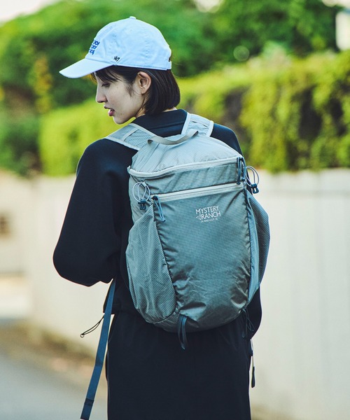 MYSTERY RANCH（ミステリーランチ）の「MYSTERYRANCH/ミステリーランチ IN & OUT 18/イン & アウト 18（バックパック/リュック・メンズ・ブラック/ホワイト/グレー/イエロー・FREE）」の17枚目の写真