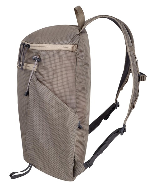 MYSTERY RANCH（ミステリーランチ）の「MYSTERYRANCH/ミステリーランチ IN & OUT 18/イン & アウト 18（バックパック/リュック・メンズ・ブラック/ホワイト/グレー/イエロー・FREE）」の13枚目の写真