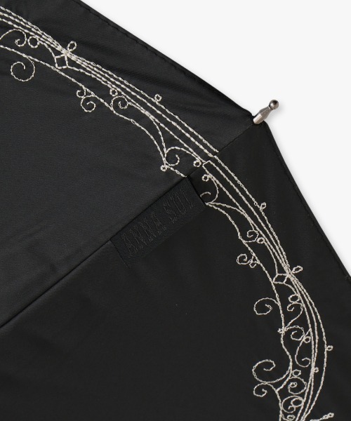 ANNA SUI（アナスイ）の「バタフライアーチラメ刺繍晴雨兼用パラソル(1