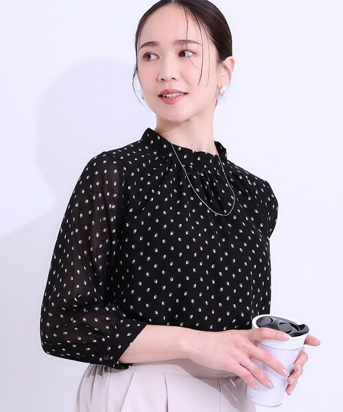 DRESKIP（ドレスキップ）の「【S-LL】首元ギャザーが大人上品な シフォンブラウス（シャツ/ブラウス・レディース・グリーン系/ホワイト系3/ブラック系/オフホワイト・01/02/03/04）」の3枚目の写真