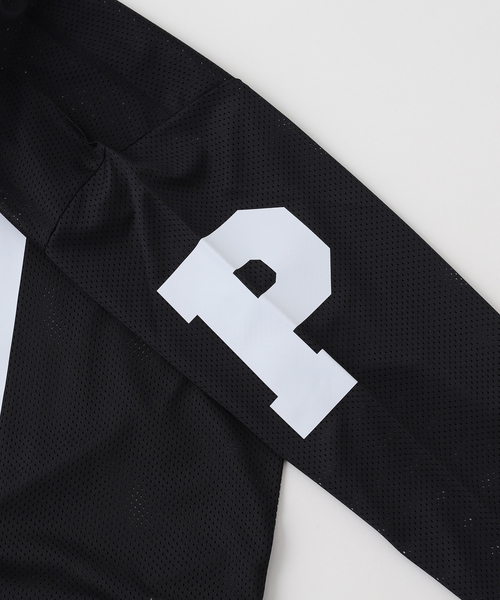 POP TRADING COMPANY（ポップトレーディングカンパニー）の「POP TRADING COMPANY / ポップトレーディングカンパニー mesh football longsleeve（Tシャツ/カットソー・メンズ・ブラック・MEDIUM/LARGE）」の4枚目の写真