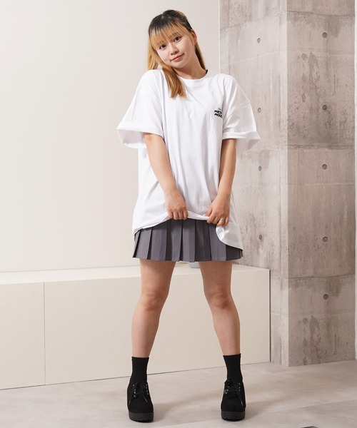 Disney(ディズニー)の「ディズニー ミッキーマウス オーバーサイズ Tシャツ / Disney Mickey Mouse Oversized T-Shirt(Tシャツ/カットソー・レディース・B/A/C/D/E/F・M/L)」の13枚目の写真