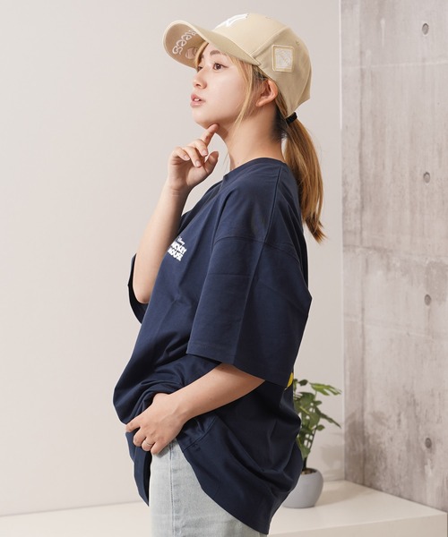 Disney(ディズニー)の「ディズニー ミッキーマウス オーバーサイズ Tシャツ / Disney Mickey Mouse Oversized T-Shirt(Tシャツ/カットソー・レディース・B/A/C/D/E/F・M/L)」の18枚目の写真