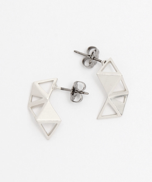 SCALA（スカラ）の「【SCALA/スカラ】ネットピアス/made in JAPAN（日本製）（ピアス（両耳用）・レディース・アンティークシルバー/アンティークゴールド・FREE）」の2枚目の写真