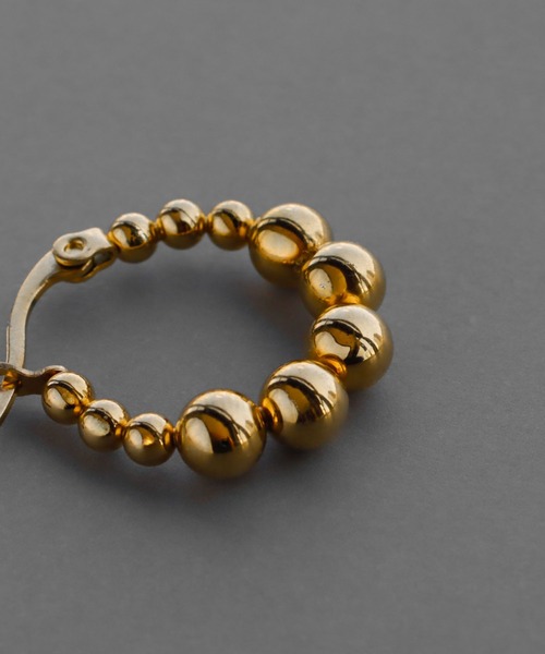 abaskdesign(アバスクデザイン)の「金属アレルギー対応 ミニボールフープピアス(ピアス(両耳用)・レディース・ゴールド・FREE)」の7枚目の写真