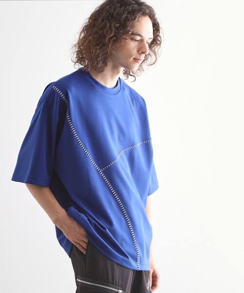 tk.TAKEO KIKUCHI（ティーケータケオキクチ）の「ハンドステッチスイッチカットソー（Tシャツ/カットソー・メンズ・ホワイト/ブルー/ブラック・02/03）」の3枚目の写真