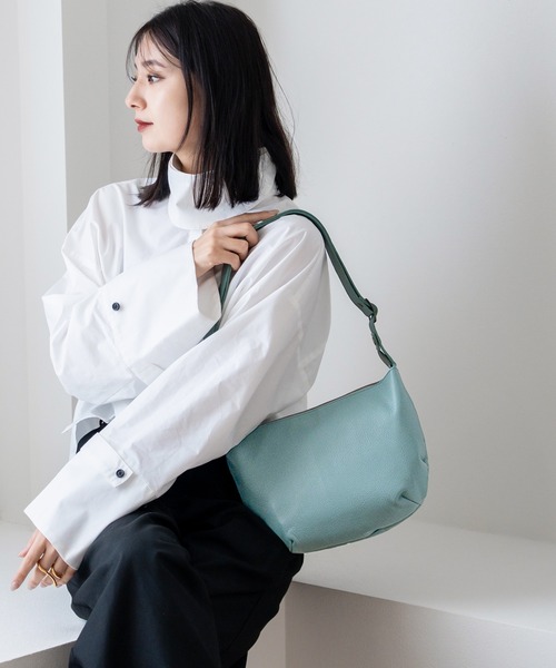 Jamale（ジャマレ）の「[Jamale]防水レザー ショルダーバッグ 日本製（ショルダーバッグ・レディース・イエロー/ネイビー/ブルー/グレー/ピンクベージュ/ブラック・FREE）」の21枚目の写真