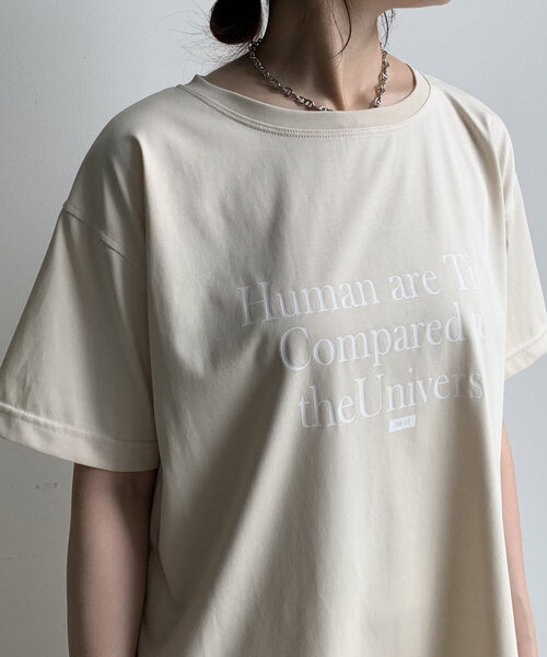 DouDou(ドゥドゥ)の「【WEB限定】HUMAN ARE TINY 半袖TEE(Tシャツ/カットソー・レディース・ブラック/ベージュ/ホワイト・FREE)」の11枚目の写真