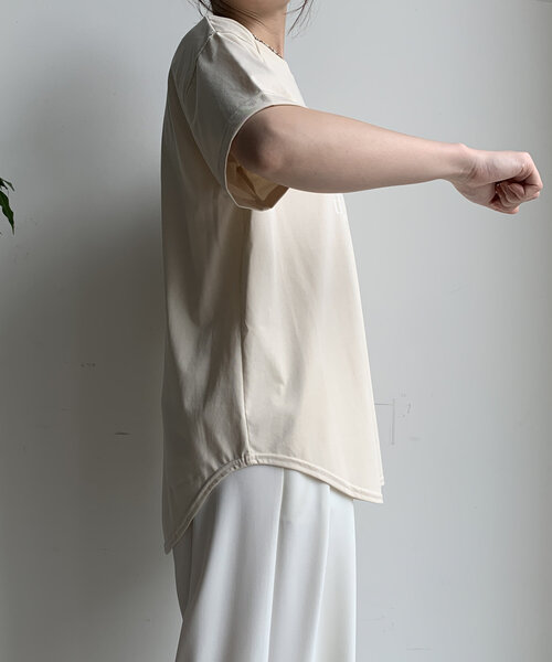 DouDou(ドゥドゥ)の「【WEB限定】HUMAN ARE TINY 半袖TEE(Tシャツ/カットソー・レディース・ブラック/ベージュ/ホワイト・FREE)」の14枚目の写真