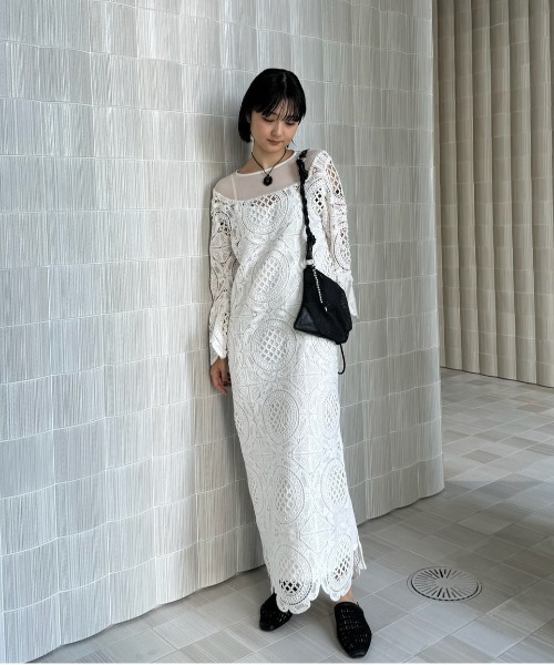 MEDI INDIAN BIG LACE DRESS
