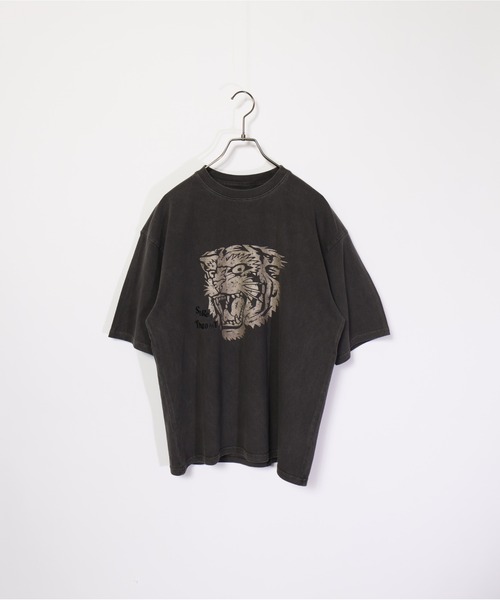 ATELANE（アテレーン）の「ATELANE/OE天竺ピグメント プリント、刺繍TEE（Tシャツ/カットソー・メンズ・ブラック系その他/アイボリー/ブラック/ホワイト系その他/レッド・LARGE/X-LARGE/MEDIUM）」の4枚目の写真