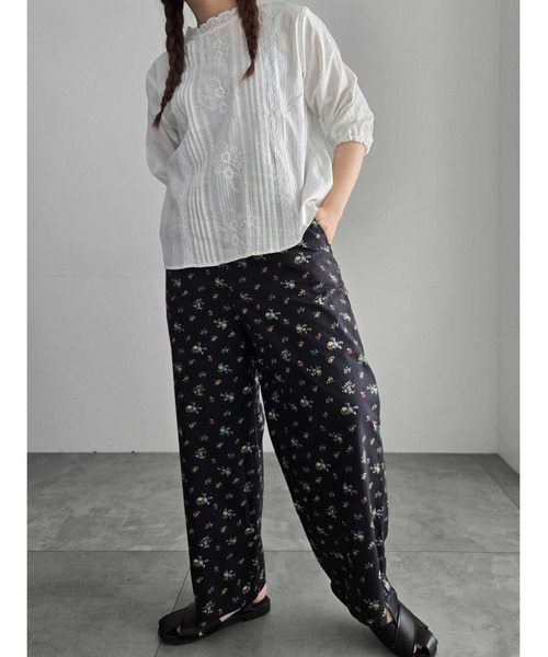 SM2（エスエムツー）の「花柄プリントイージーパンツ（その他パンツ・レディース・オフホワイト/ブラック/カーキ・F）」の11枚目の写真