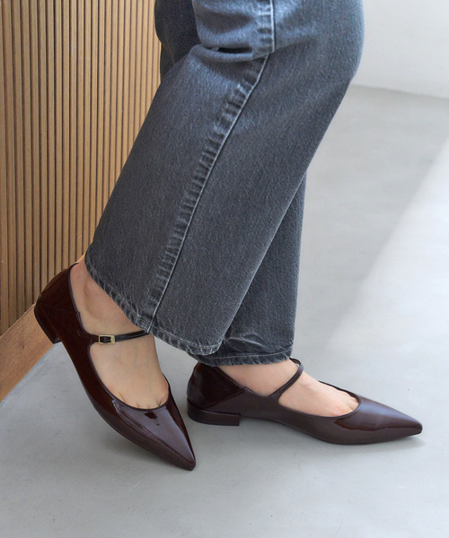 LE TALON（ルタロン）の「《追加4》ポインテッドワンストラップフラット（その他シューズ・レディース・ブラウン/レッド・21/21.5/22cm/22.5cm/23cm/23.5cm/24cm/24.5cm/25cm/25.5cm）」の8枚目の写真