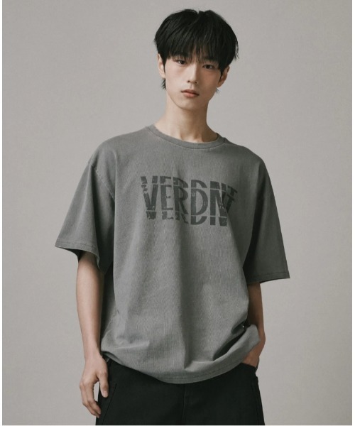 Vini(ヴィニ)の「スペルピグメント半袖Tシャツ(Tシャツ/カットソー・メンズ・ブラック/ライトグレー・LARGE/MEDIUM/SMALL)」の2枚目の写真