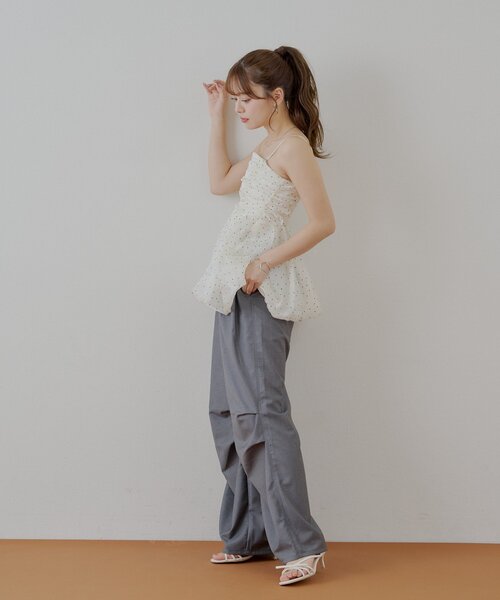 Chico（チコ）の「タックワイドスラックスパンツ（その他パンツ・レディース・ブラウン/グレー/ベージュ・FREE）」の7枚目の写真