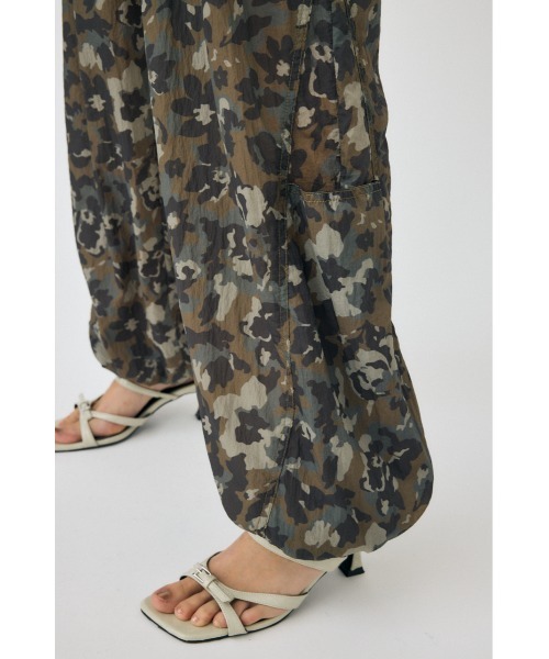 MOUSSY（マウジー）の「NYLON CARGO パンツ（カーゴパンツ・レディース・ブラック/グリーン系その他2・1/2）」の22枚目の写真