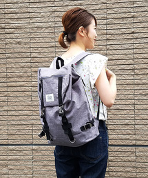 ダブルバックル　バックパック