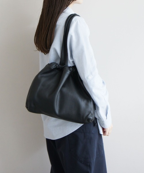 TIDEWAY(タイドウェイ)の「SHEETS 巾着 TOTE(トートバッグ・レディース・ライトグレー/ブラック/ダークグレー/グレイッシュベージュ・FREE)」の1枚目の写真