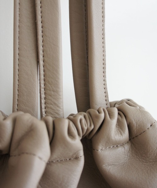 TIDEWAY(タイドウェイ)の「SHEETS 巾着 TOTE(トートバッグ・レディース・ライトグレー/ブラック/ダークグレー/グレイッシュベージュ・FREE)」の11枚目の写真