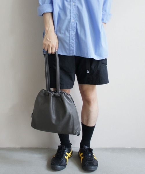 TIDEWAY(タイドウェイ)の「SHEETS 巾着 TOTE(トートバッグ・レディース・ライトグレー/ブラック/ダークグレー/グレイッシュベージュ・FREE)」の15枚目の写真