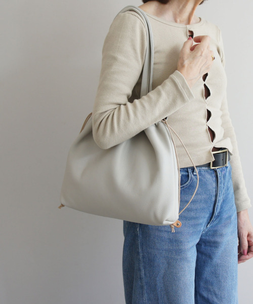 TIDEWAY(タイドウェイ)の「SHEETS 巾着 TOTE(トートバッグ・レディース・ライトグレー/ブラック/ダークグレー/グレイッシュベージュ・FREE)」の19枚目の写真