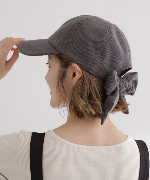 grove(グローブ)の「リボンキャップ【UVカット・サイズ調整可能】(キャップ・レディース・アイボリー/ブラック/チャコールグレー/グレー系/チャコール/ブラック系・00)」の8枚目の写真