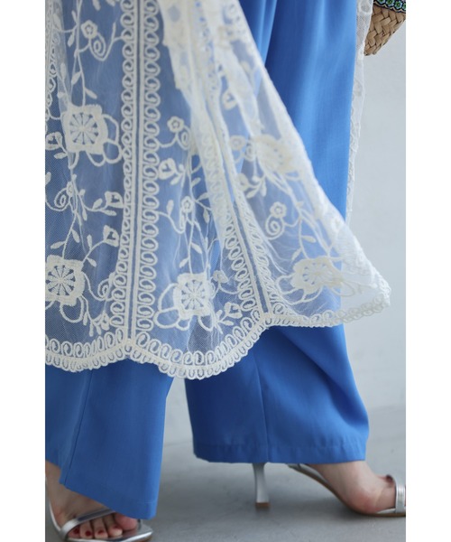 cawaii（カワイイ）の「二の腕までカバーする蔦花刺繍ベールカーディガン（カーディガン/ボレロ・レディース・ベージュ・FREE）」の2枚目の写真