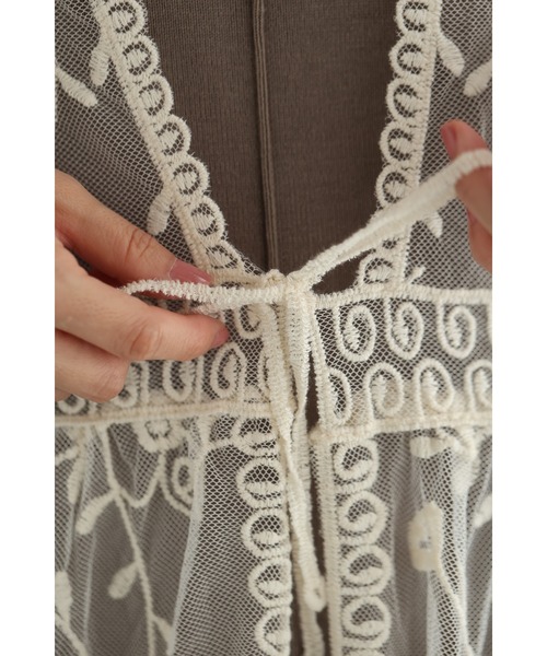 cawaii（カワイイ）の「二の腕までカバーする蔦花刺繍ベールカーディガン（カーディガン/ボレロ・レディース・ベージュ・FREE）」の13枚目の写真