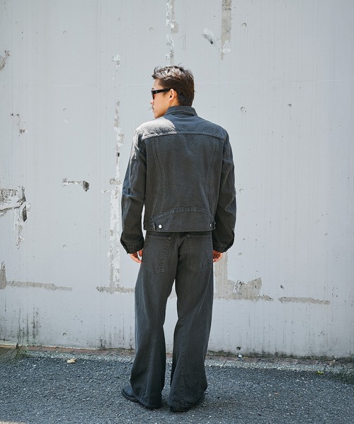 NVRFRGT（ネヴァーフォーゲット）の「3D TWISTED WIDE LEG JEANS（デニムパンツ・メンズ・ダークグレー/ダークブラウン・1/2）」の18枚目の写真