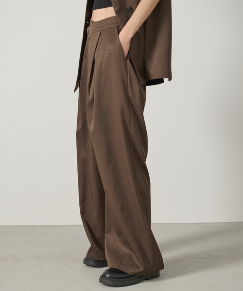 あうあうページ アシンメトリータックワイドパンツ/セットアップ可能