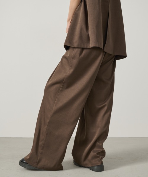 セール】アシンメトリータックワイドパンツ/セットアップ可能
