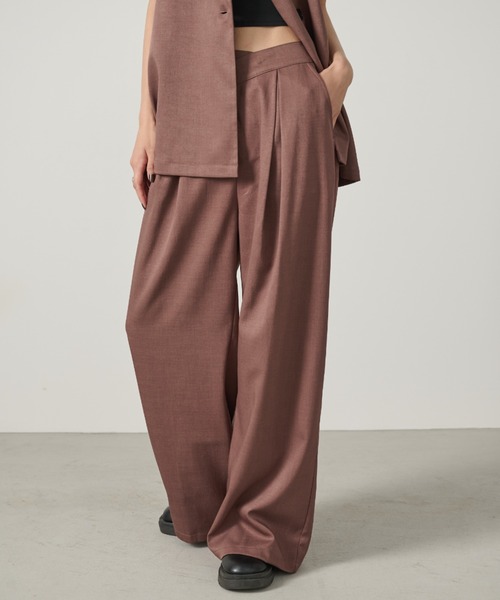 アシンメトリータックワイドパンツ/セットアップ可能