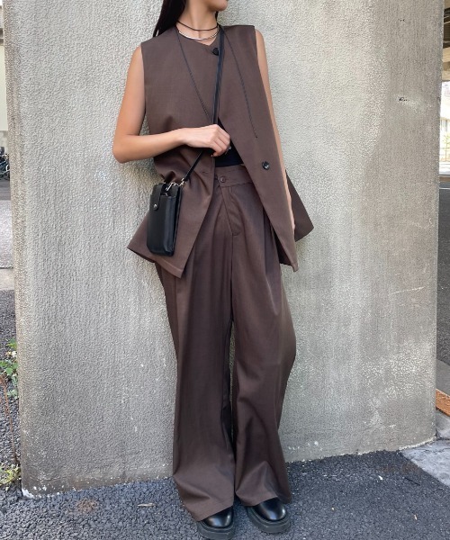 セール】アシンメトリータックワイドパンツ/セットアップ可能
