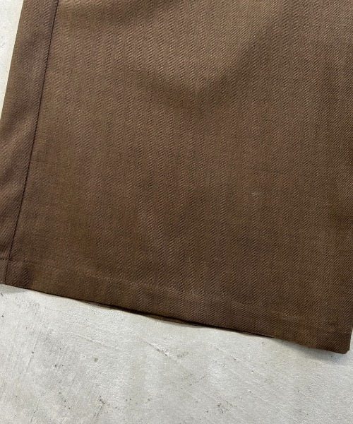 AIC.（エーアイシー）の「アシンメトリータックワイドパンツ（スラックス・レディース・ピンク/ブラウン/ブラック・SMALL/MEDIUM）」の5枚目の写真