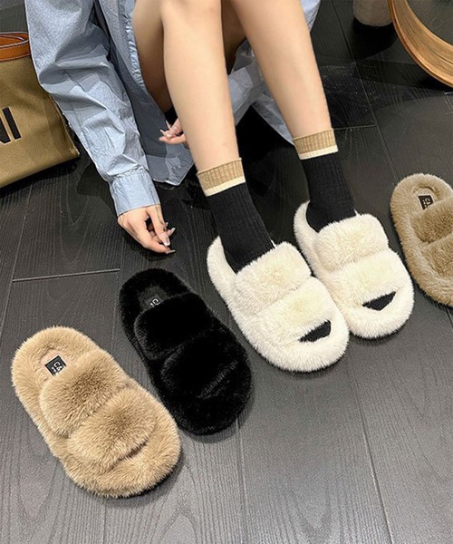 LOWO(ロワ)の「ファーサンダル 厚底 スリッパ(サンダル・レディース・モカ/ブラック/オフホワイト・37/38/39/40)」の5枚目の写真