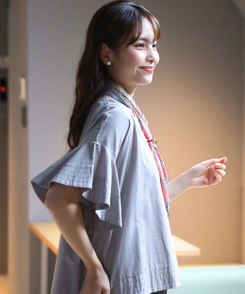 Ehre style(エーレスタイル)の「夏のコーデも 気楽にきちんと 揺れ袖トップス(シャツ/ブラウス・レディース・ブラック/グレー・FREE)」の4枚目の写真