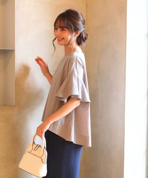 Ehre style(エーレスタイル)の「夏のコーデも 気楽にきちんと 揺れ袖トップス(シャツ/ブラウス・レディース・ブラック/グレー・FREE)」の13枚目の写真