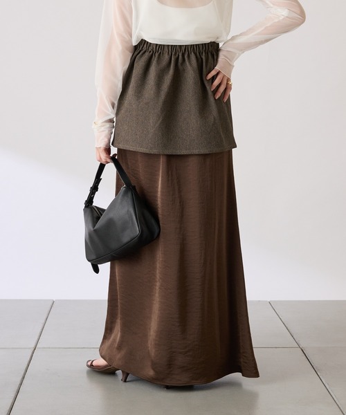 COLLAGE GALLARDAGALANTE（コラージュガリャルダガランテ）の「レイヤードサテンスカート/gemeilコラボ（スカート・レディース・ブラウン/ブラック・FREE）」の14枚目の写真