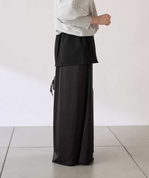COLLAGE GALLARDAGALANTE（コラージュガリャルダガランテ）の「レイヤードサテンスカート/gemeilコラボ（スカート・レディース・ブラウン/ブラック・FREE）」の7枚目の写真