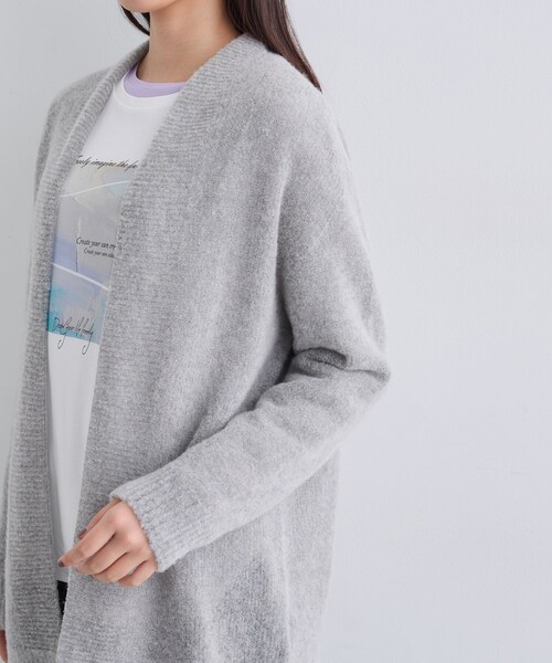INDIVI（インディヴィ）の「【エアリー素材】ブークレ着流しニットカーディガン（カーディガン/ボレロ・レディース・ナチュラル/チャコールグレー/グレー・38/15 /13/05）」の7枚目の写真
